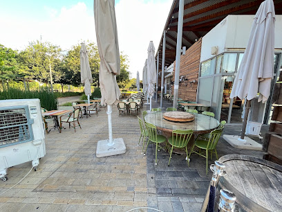 קפה גן סיפור