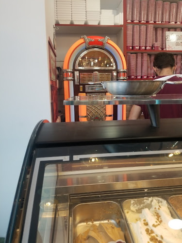 ברטה גלידה מסטיק יפו - משנת 1960 - הסעדה