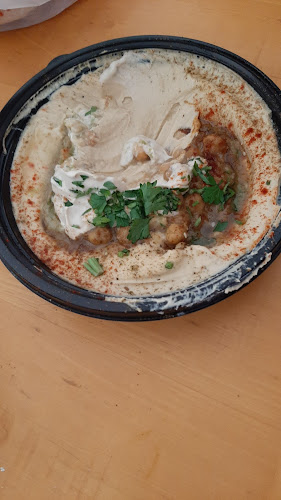 בדוסה - חומוס פול שקשוקה - נתניה