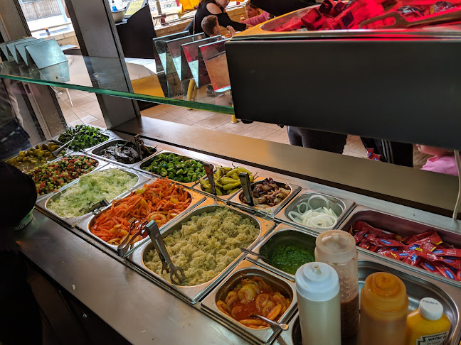 Felafel Ofer - הסעדה