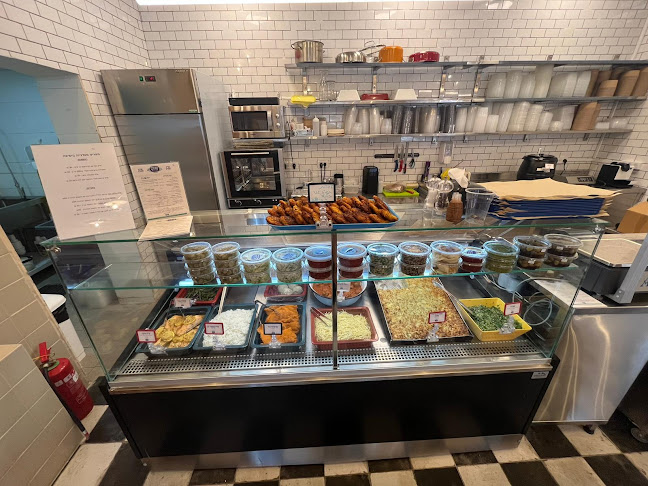 מעדניית שם טוב