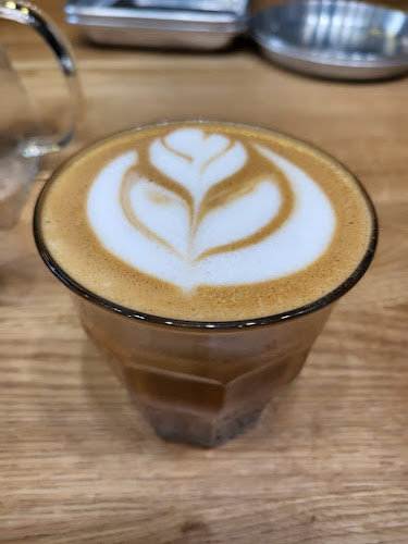 Opinii despre Third Ear Caffé în תל אביב-יפו - הסעדה