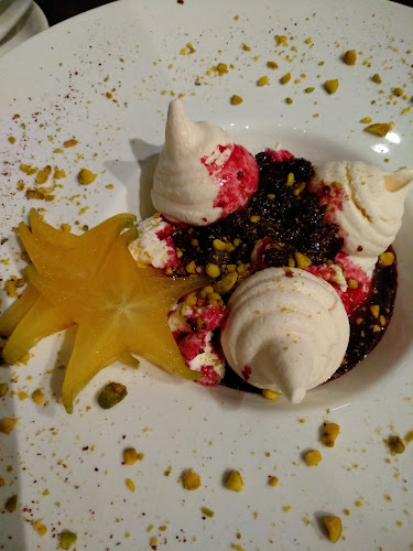 ליבירה - הסעדה