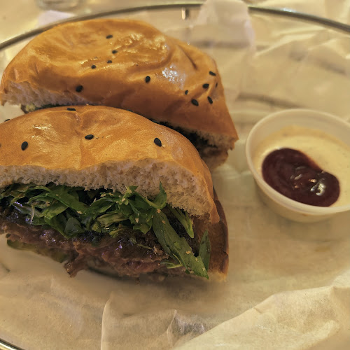 ויטרינה לילינבלום - הסעדה