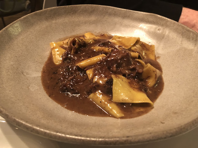 אריא - הסעדה