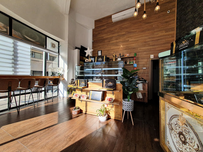 דרך אלנבי 12, חיפה