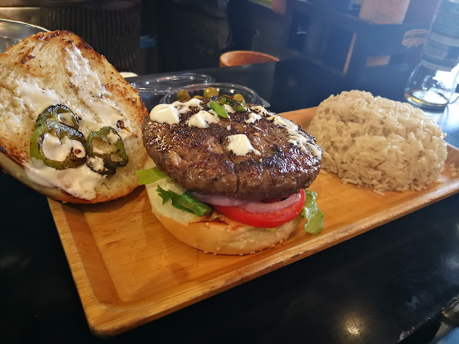 רויה רול - הסעדה