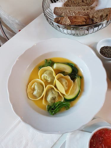 נחלת בנימין 66, תל אביב-יפו