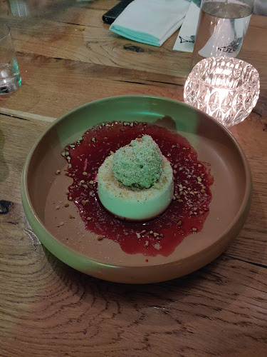 פסקדו אשדוד - הסעדה