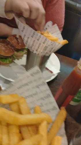 בורגרים קיבוץ עינת, כשר למהדרין בשר חלק - עינת