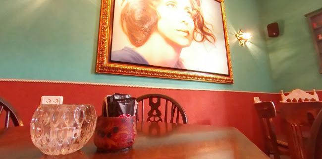 פטוש - הסעדה