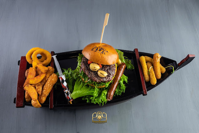 Sodok sandwich burger & salad