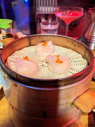 Lai fu ליי פו דים סאם וסושי בר - הסעדה