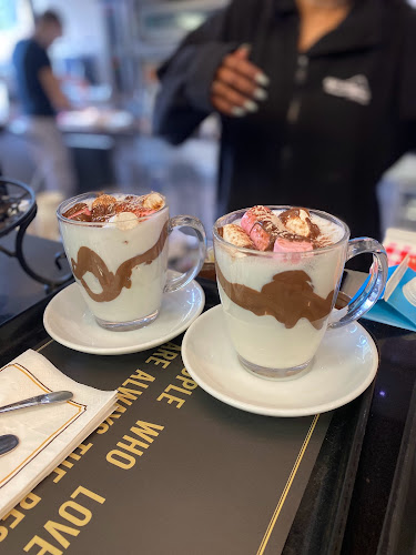 קפה קרמל - הסעדה