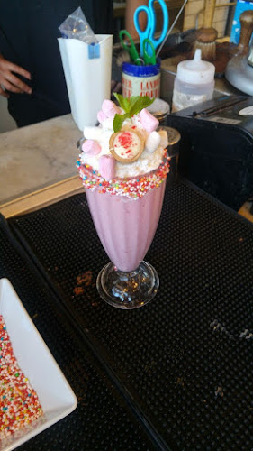 מרכז אלון, שדרות טום לנטוס 26, נתניה