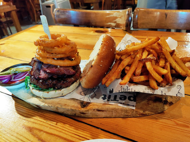 הבקתה ברמות - הסעדה