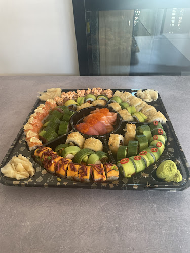 נוצ׳י סושי בר - הסעדה