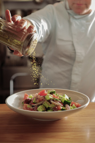 נייברס רמת אפעל - הסעדה