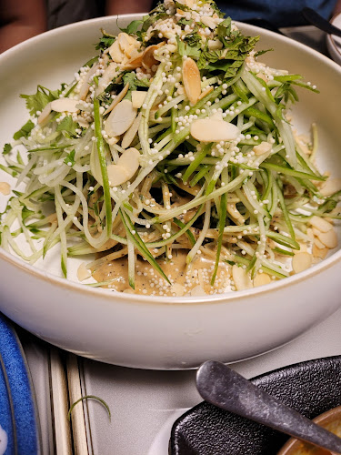 Pop and pope - תל אביב-יפו