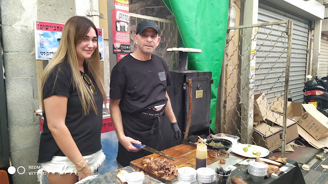 מ. ר. ל מעדני בשר - הסעדה