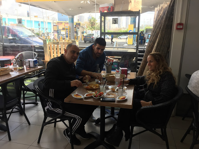 תחנת דלק פז, רחוב זאב ז'בוטינסקי 63, פתח תקווה