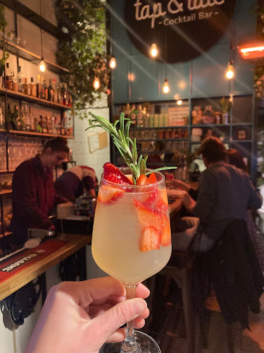 בסמטה הנסתרת הראשונה, עץ חיים 6, ירושלים