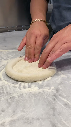 Bakery - בייקרי צינה כיכר דיזנגוף - תל אביב-יפו