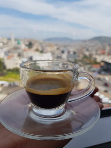 Sukar khafef - הסעדה