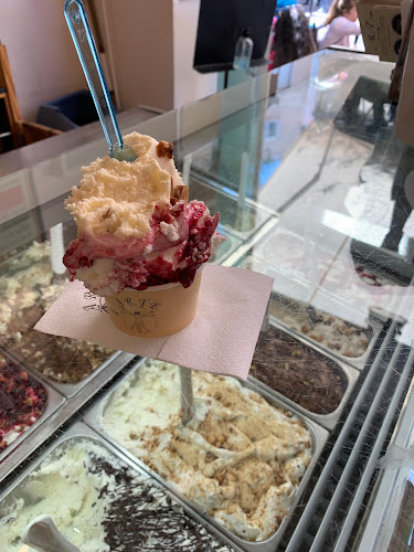 Opinii despre ארטה גלידריה în תל אביב-יפו - הסעדה