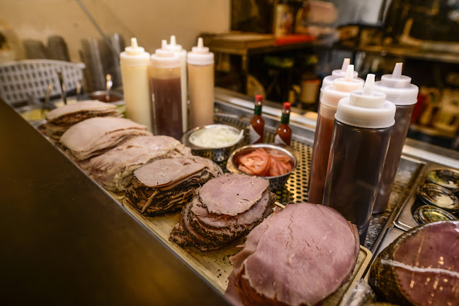 פנק אותי טוסט נקניק באילת - הסעדה