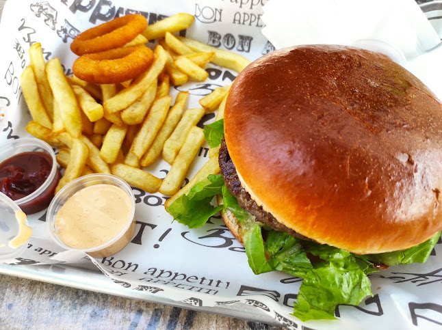 הברבור 1, נתניה