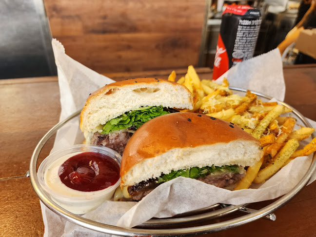 Opinii despre ויטרינה לילינבלום în תל אביב-יפו - הסעדה