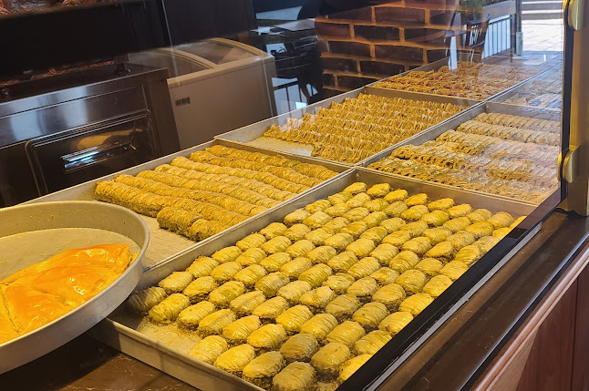 ממתקי הידידות - הסעדה