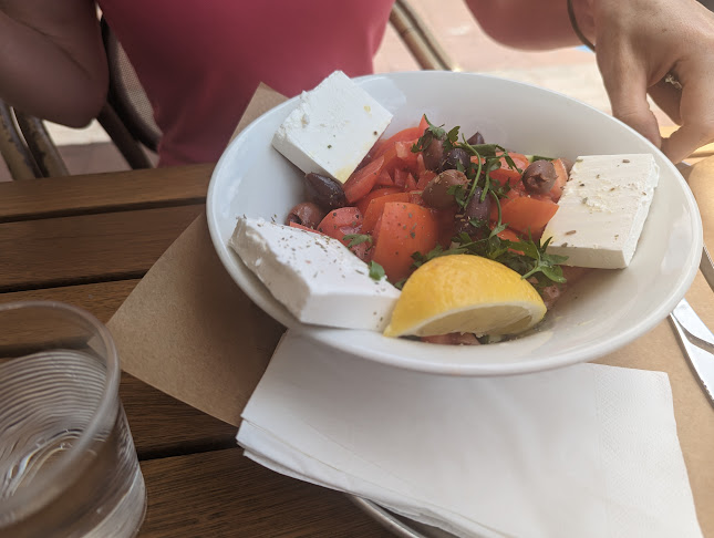 Café Katan BeRashi - הסעדה