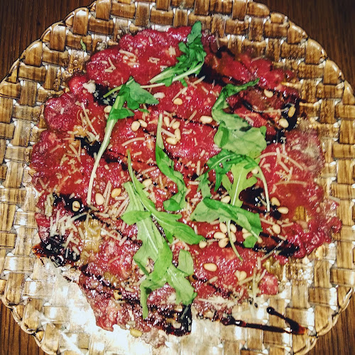 לוקס - הסעדה