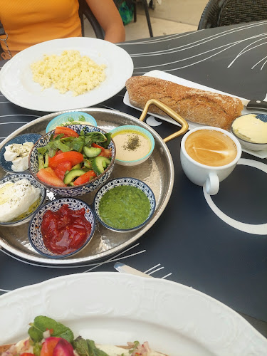 Comentarii opinii despre לולה - הכשרה על הים