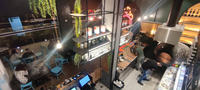 Secret Pizza - הסעדה