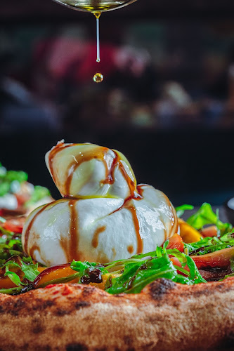 יש פה פיצה - הסעדה