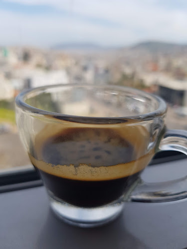 Sukar khafef - הסעדה