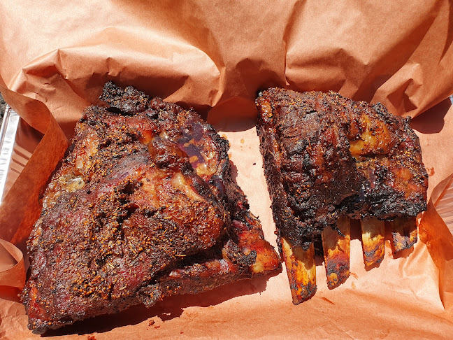 בערלה - מזון לגוף מוזיקה לנשמה - הסעדה