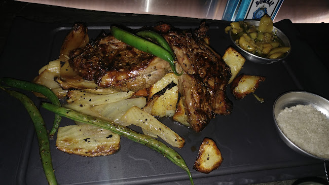 ג'קו סטריט - הסעדה