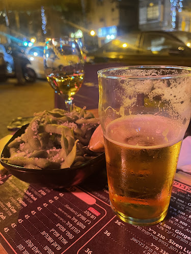Opinii despre ג'אנגו בר *50% הנחה * א-ה 18-20:30 HAPPY HOURS în גבעתיים - הסעדה
