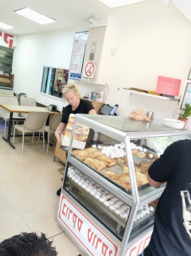 בורקס ז'ק - הסעדה