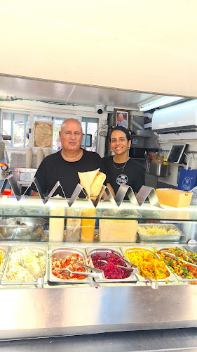 פלאפל כדורי - הבוטקה הכחול - הוד השרון