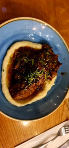 ליבירה - הסעדה