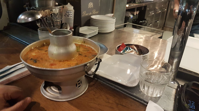 טייגר לילי - הסעדה