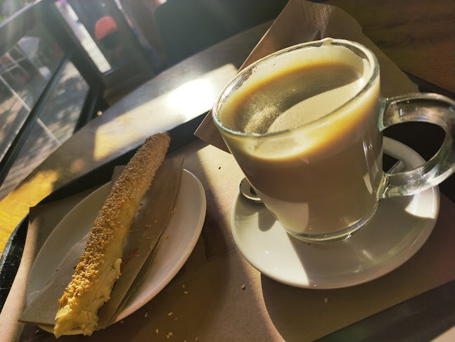 ארומה אספרסו בר - הסעדה