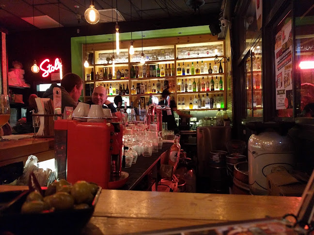 המעלית, קדימה צורן