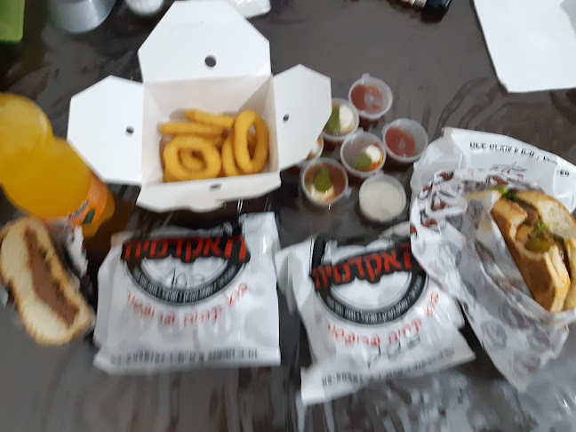 יהושע שטמפפר 42, פתח תקווה