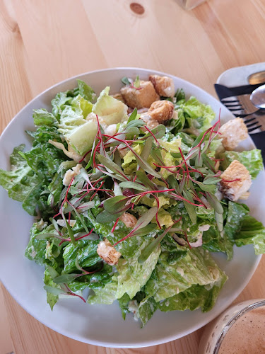 Opinii despre הצרפתי בית קפה/קונדטוריה/גלריה în עשרת - הסעדה